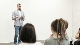 &Ouml;ffentlich entwickeln als Strategie